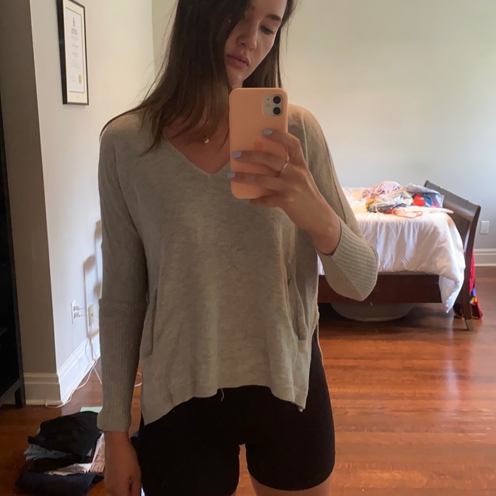Babaton | Aritzia Grey V-Neck Sweater - Picture 7 of 11